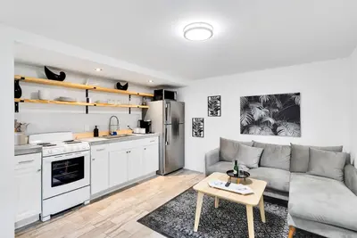 Image de Cute 2br Condo Steps to Waterfront Park w/ SmartTV