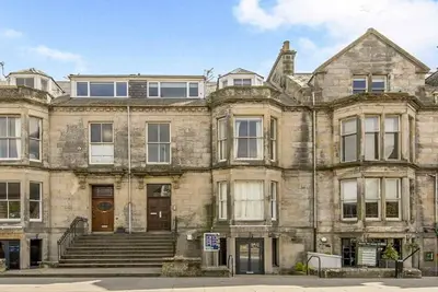 Image de 400m to old course! Light, central 2bed heritage apartment