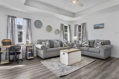 Image de Coastal Inspired Duplex. Close to the beach! #1