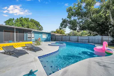 Lovely Private Heated Pool Home