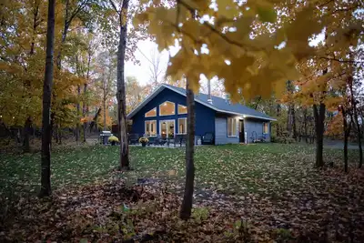 Image de Private Cabin on Dead Lake-14 acres, dog friendly, hard sand beach, comfy beds