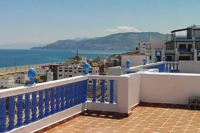 Image de Spacious Ground Floor Apartment w\/ Private Patio