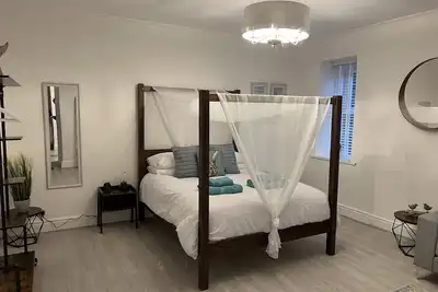 Image de Substantial apartment close to the seafront and town
