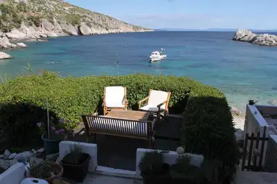 Image de Appartement de deux chambres prés de la plage Baie Zarace (Dubovica), Hvar (A-8781-c)