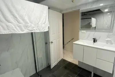 Image de Spacious +7 Guest Beachfront Unit