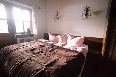Image de Small attic apartment with south-facing balcony and mountain view