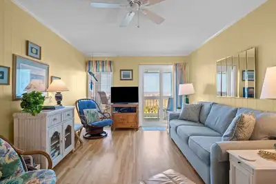 Image de Ocean Front Unit With Great Ocean View!