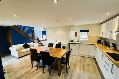 Image de Coast Cottage - a very spacious, dog friendly, cottage for 4 guests