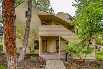Image de Downstairs, 2 Bedroom Corner Condo, Pool Access, Bbq! Ski House 155