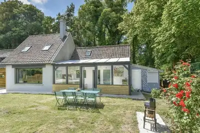 Image de Logement 6/8 personnes avec jardin, forêt et à 5 min de la plage