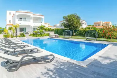 Image de Casa das Tilias - Quatre Chambres Villa, Couchages 8