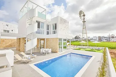 Image de Villa Blue 15 - Trois Chambres Villa, Couchages 6