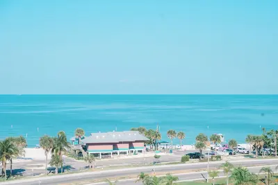 Image de Spectacular Gulf Front Condo - Beach & Tennis Club - Bonita Springs - Ocean View
