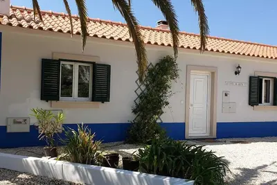 Image de Peaceful family retreat by the pool, only minutes away from the beach