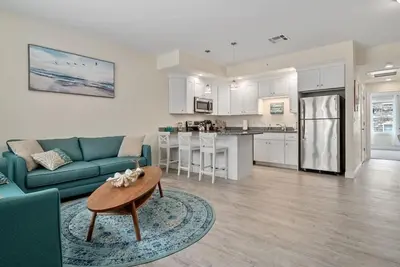 Image de Harbor Haven | Walk to Beach | A/C | 1 Level