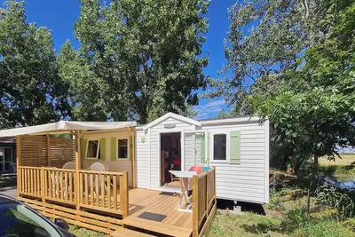 Image de Homerez - Bungalow confortable à Angles avec piscine partagée