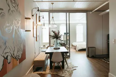 Image de 9 to 5 Suite - Covington Lofts
