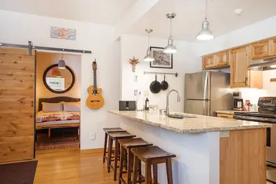 Image de The Corner Pocket: Style & Space w/ pool & hot tub!