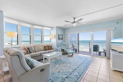 Image de Wrap-Around Oceanfront Views from this Corner Condo! Best Nsb Location!