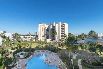 Image de Universal/Pool view +Free parking. Newly renovated 2bdrm/2bth