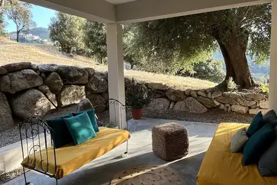 Image de Maison à calancha au cœur de la campagne sartenaise