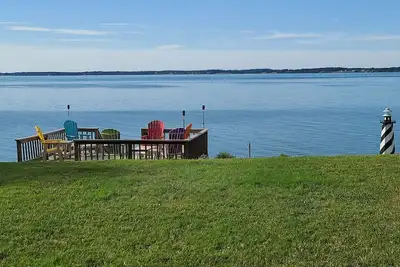 Image de Room on river with sunset views and private beach!