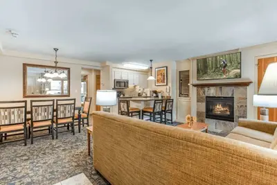 Image de Impeccable 1br Condo with Gym
