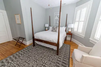 Image de Captain's Quarters Rm. 6