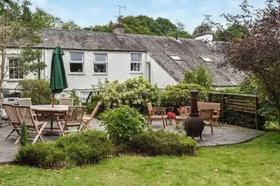 A beautiful cottage (inside and out) with breathtaking views of Lake Windermere.