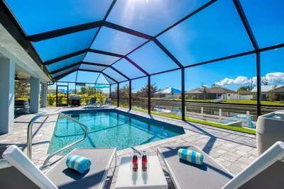 Image de Villa Apollo – Heated Pool & Spa | Water View | Boat Rental + Tours Voucher Incl.