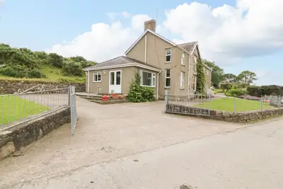 Image de Dinas Farmhouse Annex, family friendly, with a garden in Caernarfon