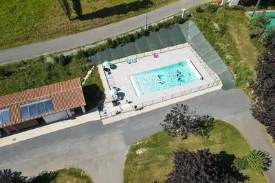 Image de Maison Cosy Près du Lac | Accès Piscine