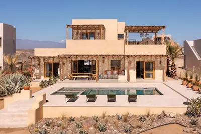 Image de Casa del Arco - a magical modern eco Mexican home