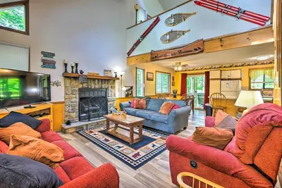 Image de Spacious Albrightsville Home w/ Game Room!