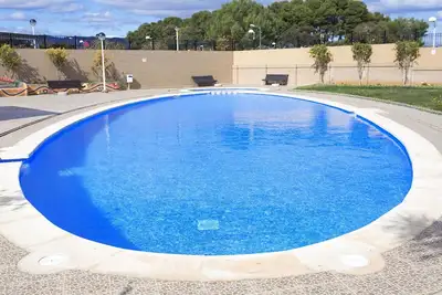 Image de Joli appartement avec climatisation, Wifi, piscine, Tv, terrasse, animaux admis et parking