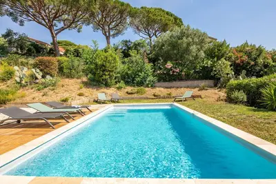 Image de Magnifique maison de vacances privée avec piscine privée, Wifi, Tv, animaux admis et parking
