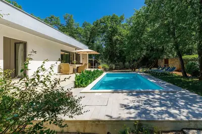 Image de Maison de vacances privée avec climatisation, Wifi, piscine privée, Tv, terrasse, parking