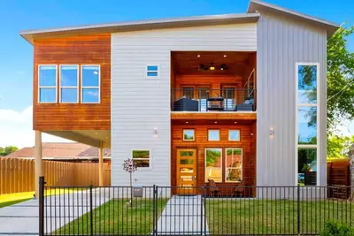 Image de New Swanky Rustic Modern 5 Star Home near Downtown