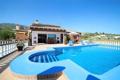 Image de Belvilla by Oyo El Chalet de Lucםa