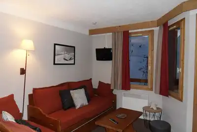 Image de Appartement tout confort · Skis aux pieds · Vue sur pistes · Animaux admis