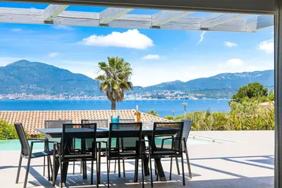 Image de Villa Porticcio, 4 chambres, piscine, vue mer panoramique