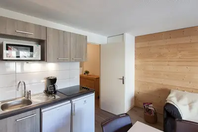 Image de Studio cosy à Briançon · Pied des pistes · Coin montagne · Wifi gratuit