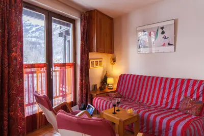 Image de Appartement montagnard avec Wifi proche pistes et thermes