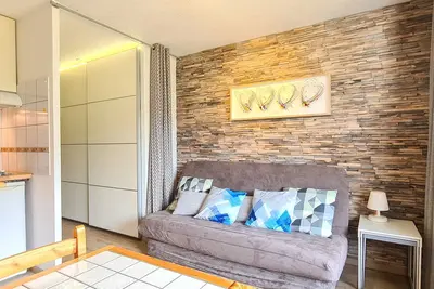 Image de Studio Rénové avec Cabine, Balcon et Casier à Ski, au Centre de Flaine Forêt