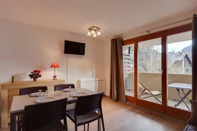 Image de Studio ambiance chalet, proche des pistes, wifi, animaux admis