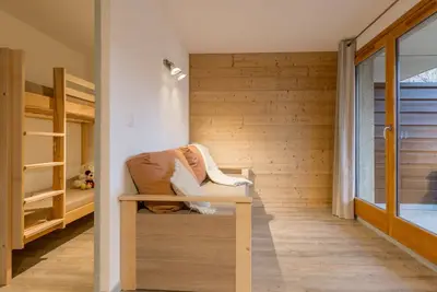 Image de Studio rénové au pied des pistes, coin montagne, balcon, wifi gratuit - Briançon