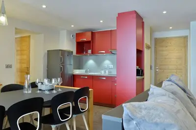 Image de Appartement rénové proche des pistes avec espace bien-être