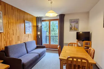 Image de Studio cabine confortable, exposition Sud, proche pistes et commerces, balcon inclus