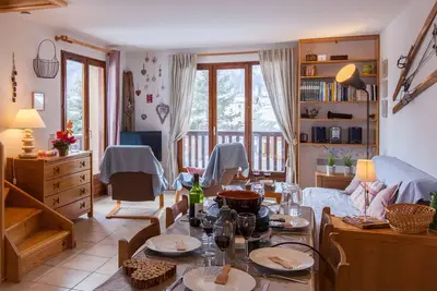 Image de Chalet spacieux avec jardin et parking privé