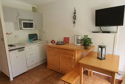 Image de Studio confortable, accès pistes par navette, parking extérieur, casier à skis privé, proximité Pontillas